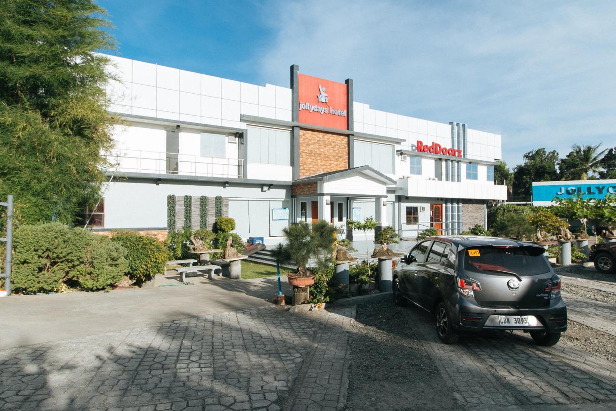 Reddoorz Plus @ Jollydays Hotel Nueva Ecija San Jose  Eksteriør billede