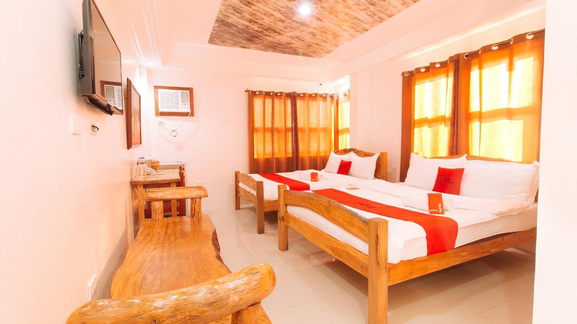 Reddoorz Plus @ Jollydays Hotel Nueva Ecija San Jose  Eksteriør billede