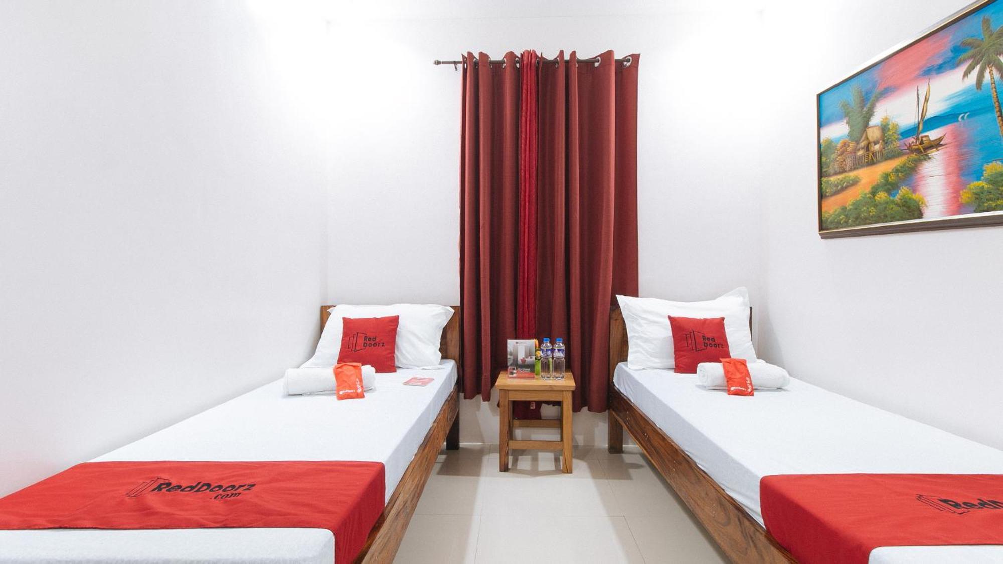 Reddoorz Plus @ Jollydays Hotel Nueva Ecija San Jose  Eksteriør billede