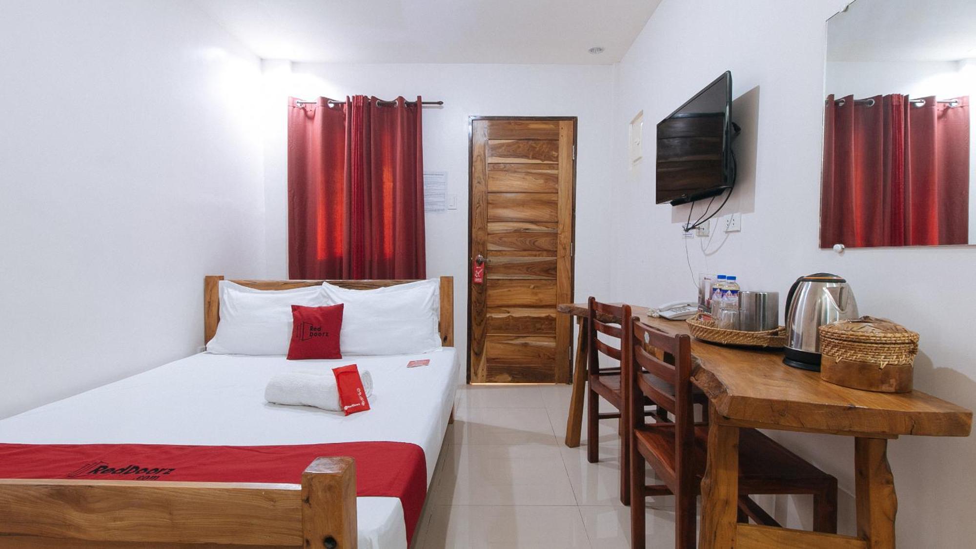 Reddoorz Plus @ Jollydays Hotel Nueva Ecija San Jose  Eksteriør billede