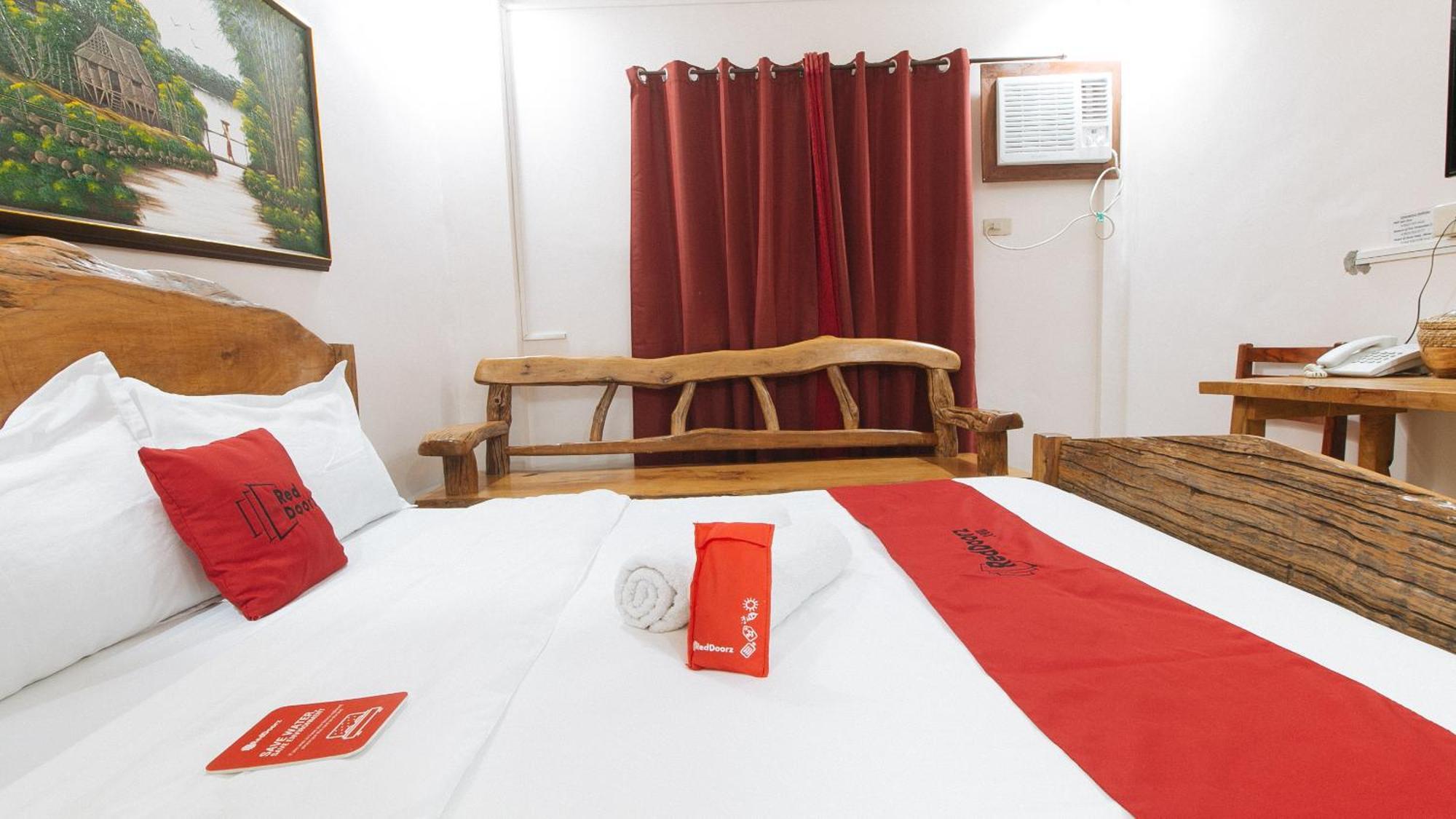 Reddoorz Plus @ Jollydays Hotel Nueva Ecija San Jose  Eksteriør billede