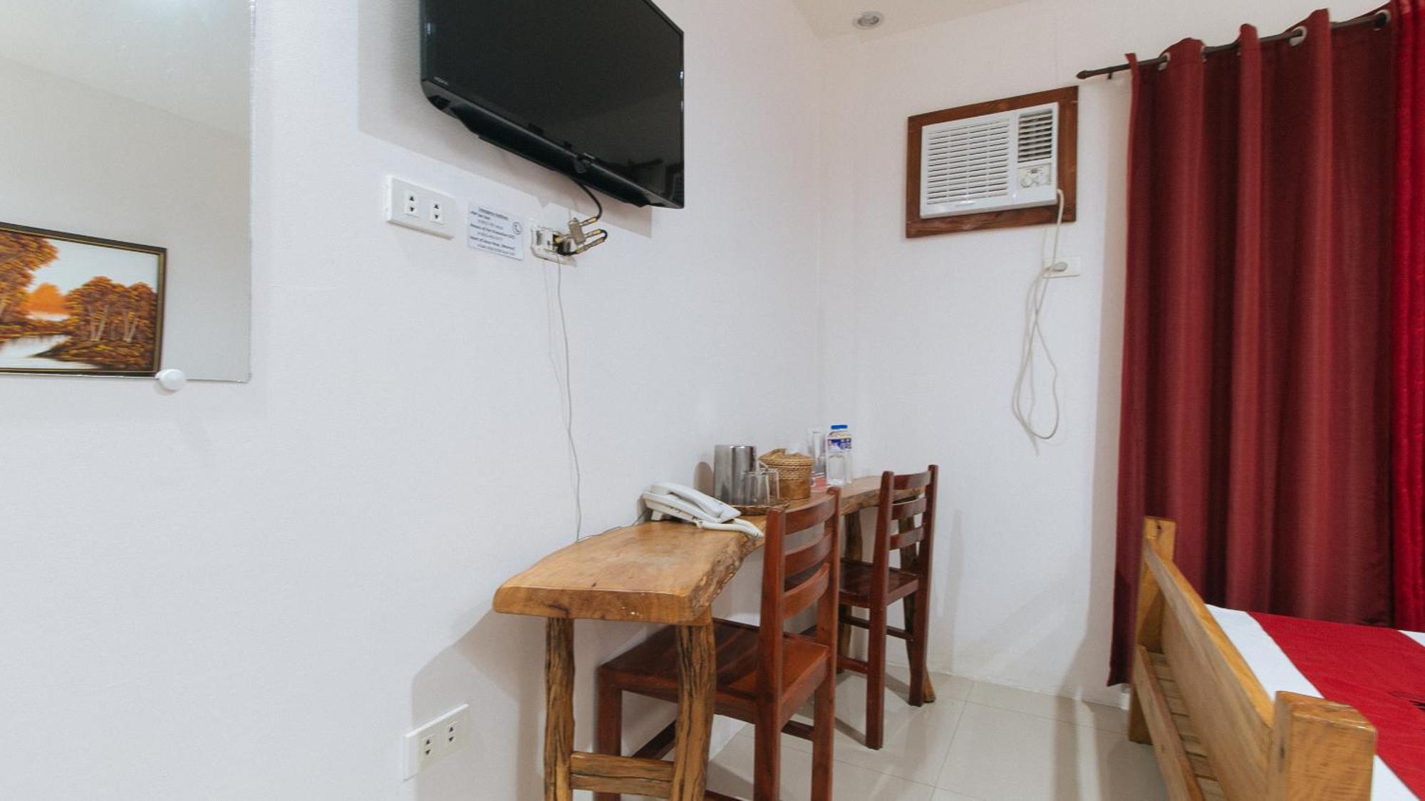 Reddoorz Plus @ Jollydays Hotel Nueva Ecija San Jose  Eksteriør billede