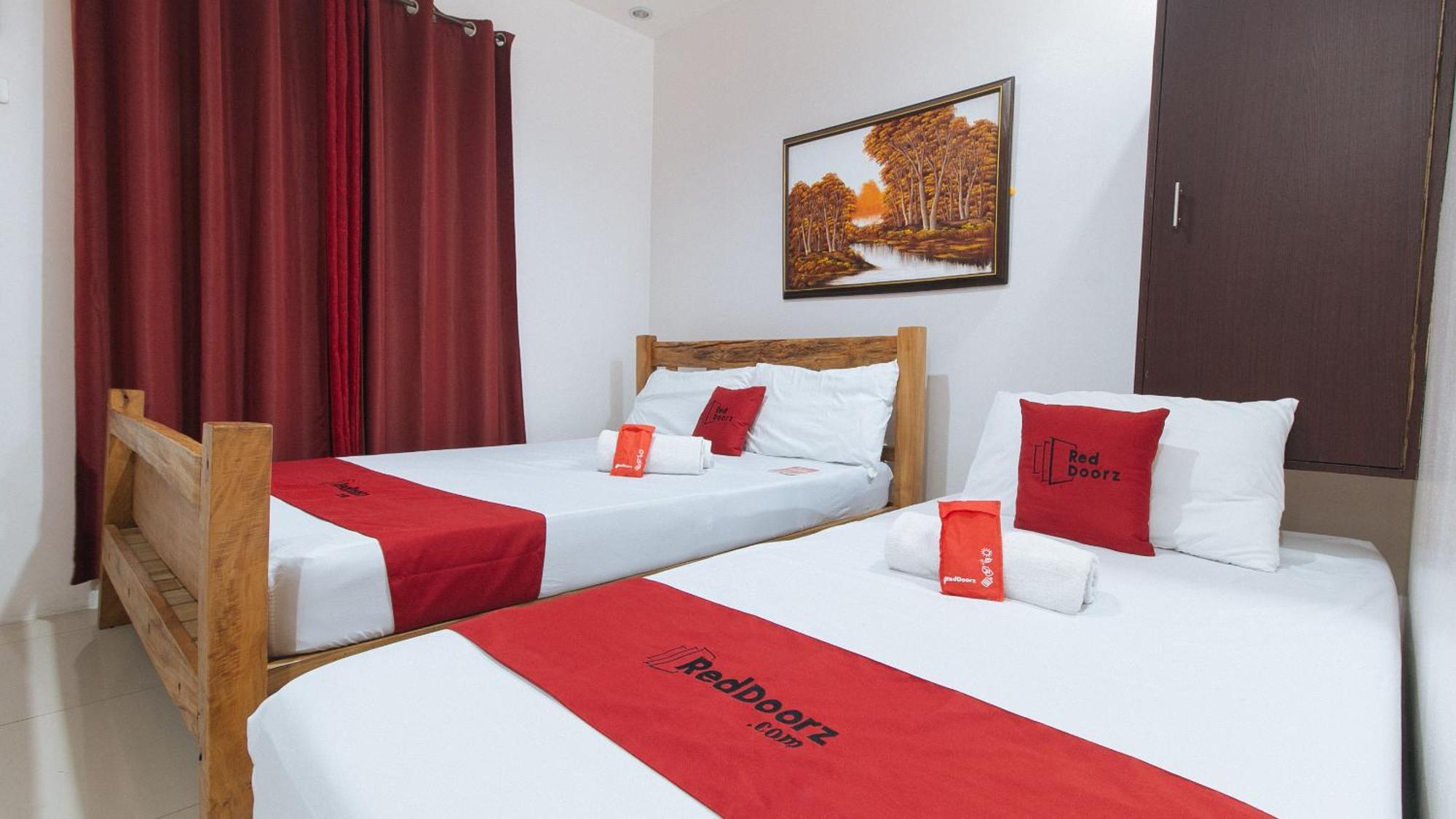 Reddoorz Plus @ Jollydays Hotel Nueva Ecija San Jose  Eksteriør billede