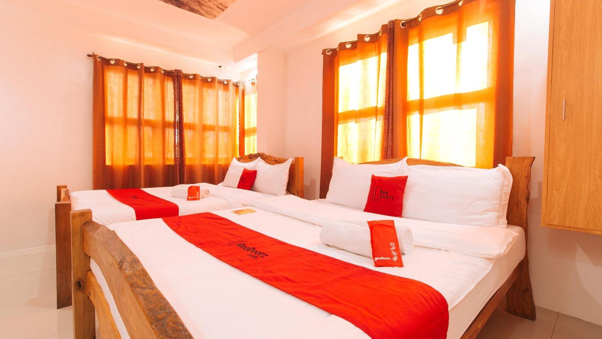 Reddoorz Plus @ Jollydays Hotel Nueva Ecija San Jose  Eksteriør billede