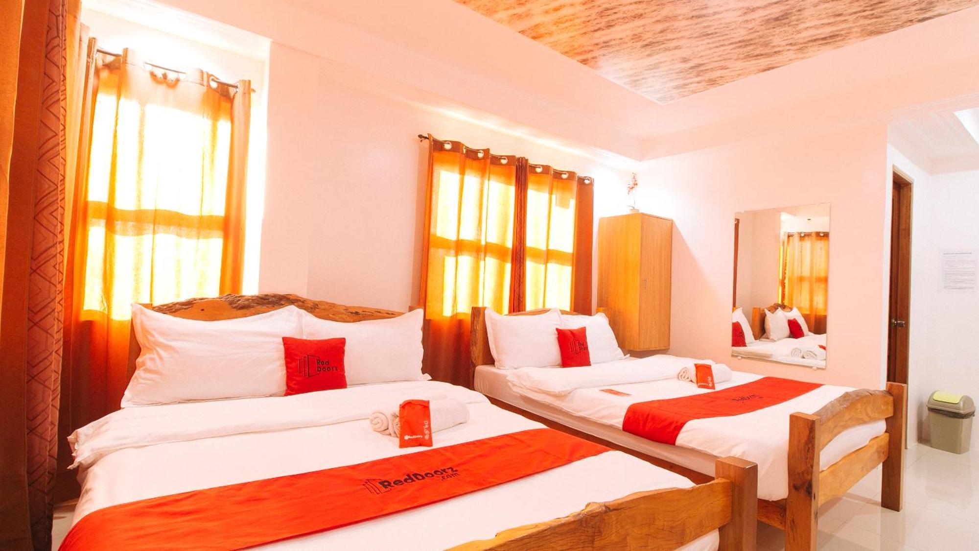 Reddoorz Plus @ Jollydays Hotel Nueva Ecija San Jose  Eksteriør billede