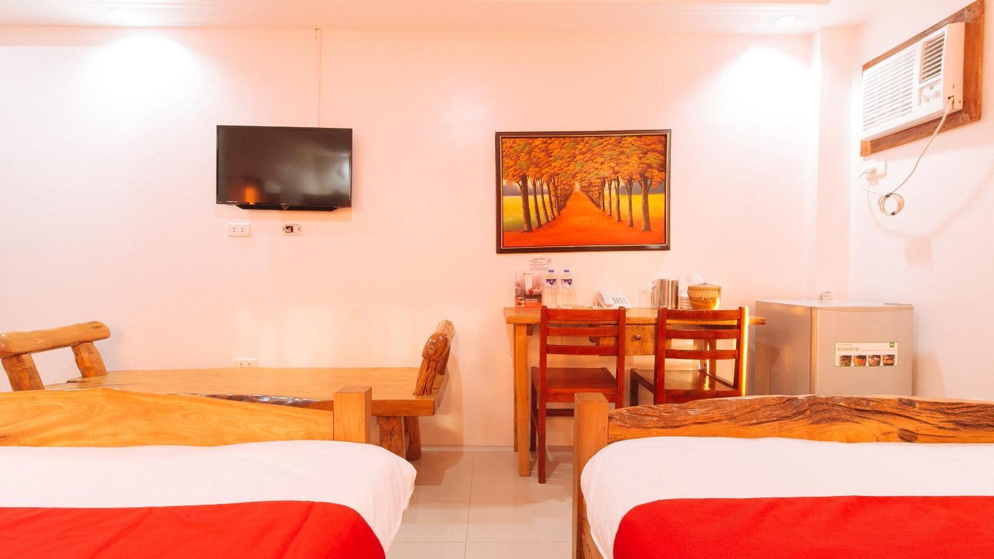 Reddoorz Plus @ Jollydays Hotel Nueva Ecija San Jose  Eksteriør billede